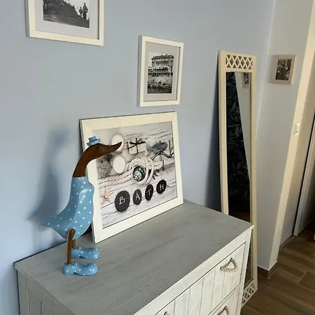 Modern High Standing Sur 3' From Villa