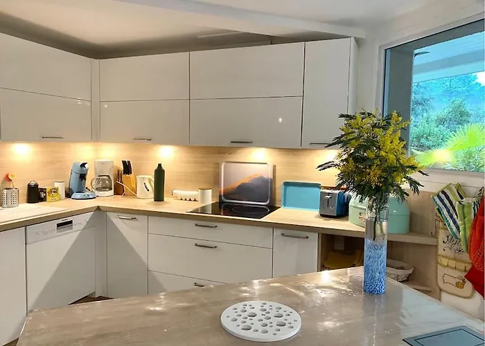 Modern High Standing Sur 3' From Villa Pyla-sur-Mer