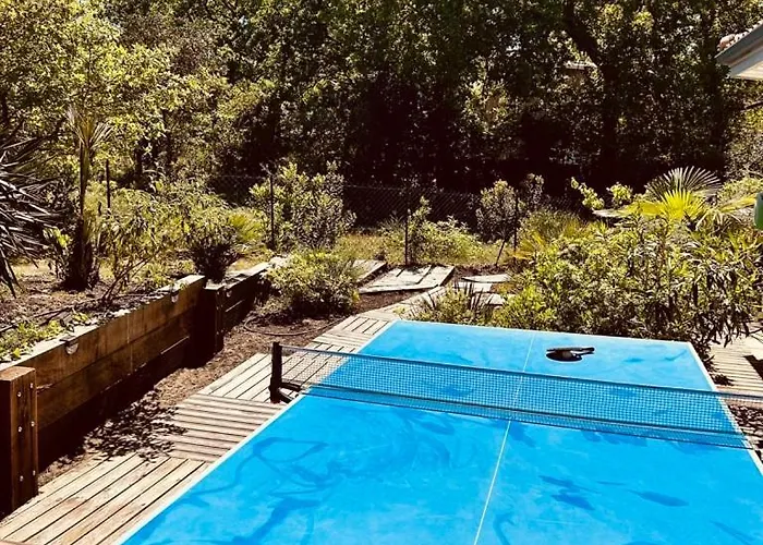 Modern High Standing Sur 3' From