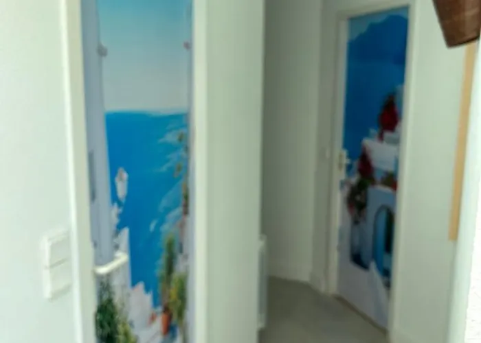 Modern High Standing Sur 3' From Villa